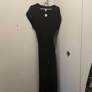 Simply Styled Black Maxi Dress